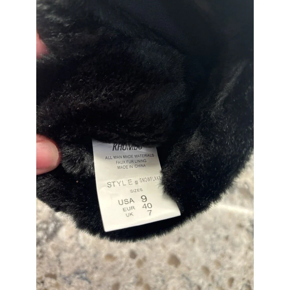 Khombu‎ Women’s Size 9 Waterproof Black Winter Boots Flaw